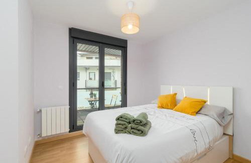 Bonito piso con piscina y garaje - Foto 7