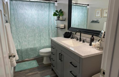 Spacious Family Retreat with Hot Tub & Home Theater - Foto 33