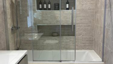 Seaside Retreat Luxury Apartment - Foto 5, Shower