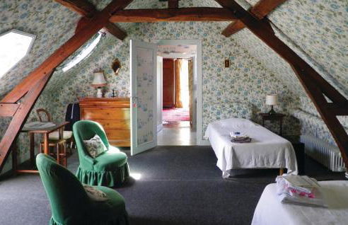 4 Bedroom Amazing Home In Bourgueil - Foto 20