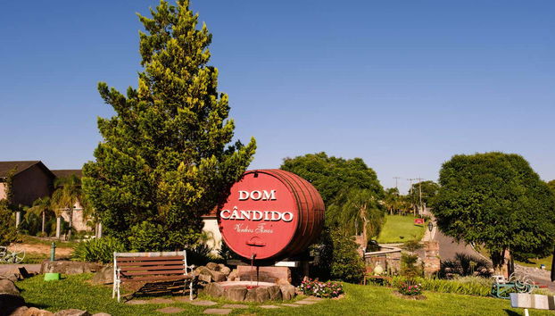 Bodegas Dom Cândido