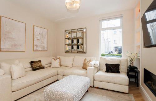 111 By Mayfair - Luxurious 12 Bedroom House, Portrush - Foto 2