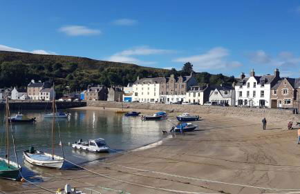 Stonehaven ground floor home with a spectacular harbour view. - Foto 1