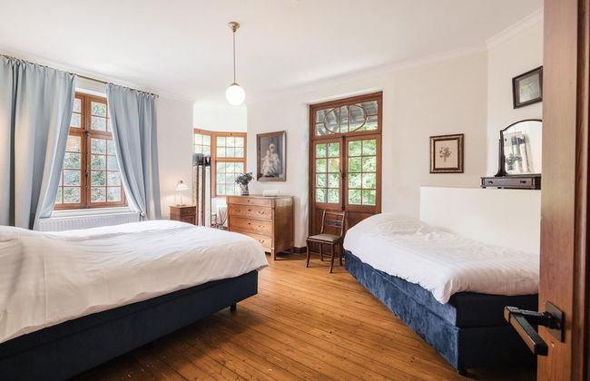 Beautiful Castle in Spa wit Garden - Photo 2