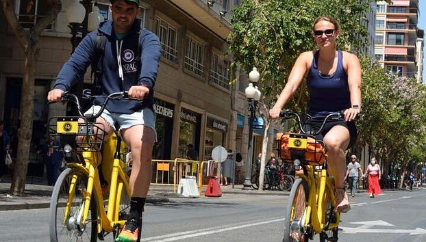 Percorrendo Alicante de bicicleta