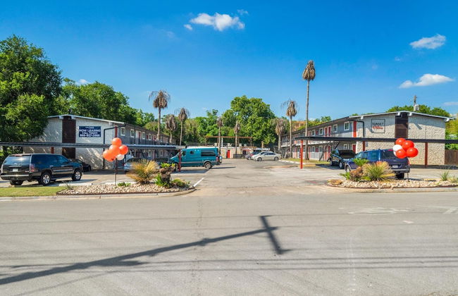 Stylish 1BR Near UT Brentwood Evonify - Foto 18