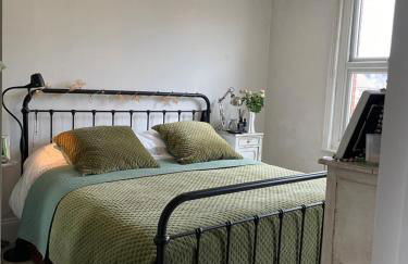 3 Bed Home Sleeps 6 Free parking - Foto 6