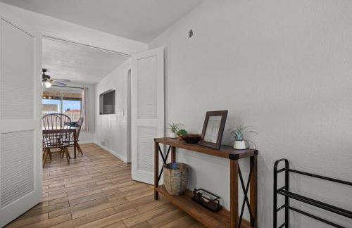 Luxe 4BR 2BTH l Pool & Grill l Central Location l Mountain View l Family Vacation l RV Site - Foto 8