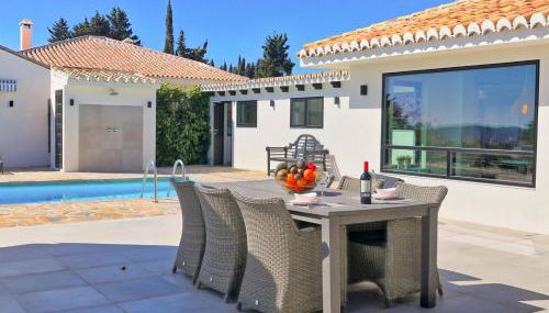 Amazing villa with panoramic views - Photo 3