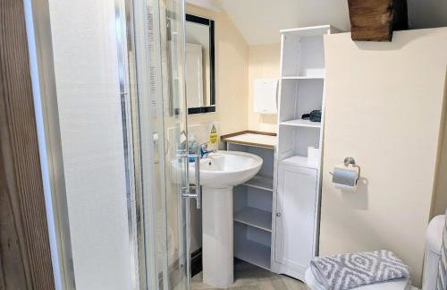 The Nave, Muston - Photo 14