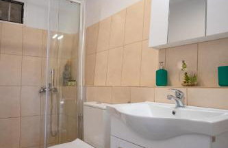 Remvi GUEST HOUSE - Photo 15