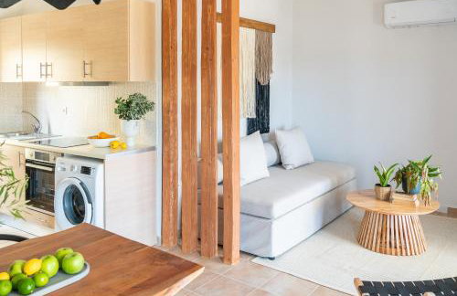 Syra Suites - Photo 9