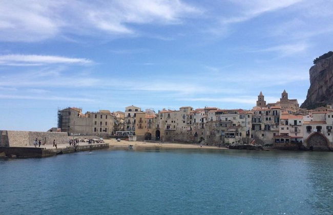 Explore a Costa a Costa de Cefalù - Foto 1