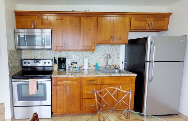 Deluxe Panoramic Mountain View Condo - 37th Floor, Free parking & Wifi by Koko Resort Vacation Rentals - Foto 8