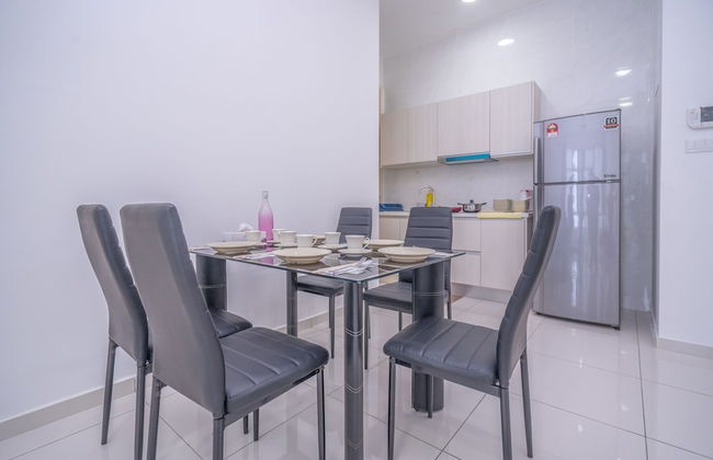 OYO Home 89458 Amazing 2br D'summit - Foto 30