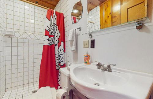 Casual and Cute Cabin Near the Lake - Foto 19