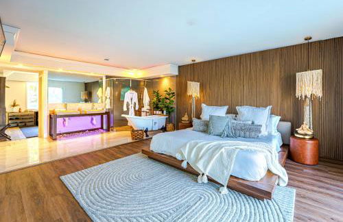 Waterfront Villa with Beach, Pool, Cinema, Game Room and Tiki - Foto 5