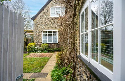 Swift Host - 2 Bedrooms - Period Cottage - Garden - Village Location - Dog Friendly - Foto 15