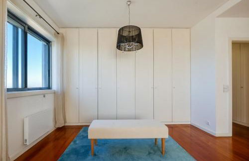 Skyview 2BR with Balcony and Garage - Foto 71