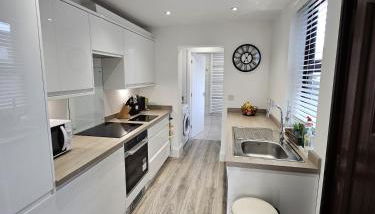 3BR, 6 min to central station, full kitchen - Foto 4, stove