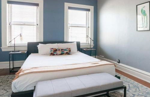 Posh 4 floor Soulard Family Home ABODEbucks - Foto 26