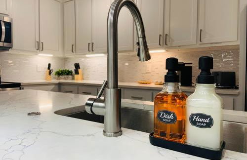 Family Modern Comfy Home in DFW - Foto 18