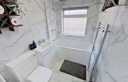 Stylish 3-Bed house NEC-JLR-Airport-HS2-Driveway - Foto 23