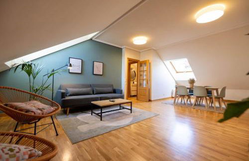 Atuaire Home La Merced en el centro histórico de Burgos PARKING INCLUIDO - Foto 3