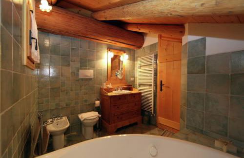 Typical Cottage in Bellamonte Italy With Bubble Bath - Foto 37