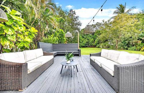 Bright 4BR North Miami Villa Close to Beaches and Huge Backyard - Foto 4