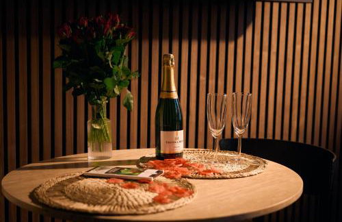 Suite atypique - Jacuzzi spa privé, en centre ville de Cognac - Foto 22