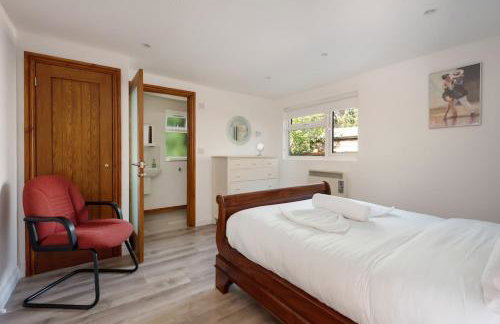 The Annexe at Hilliers - Photo 8