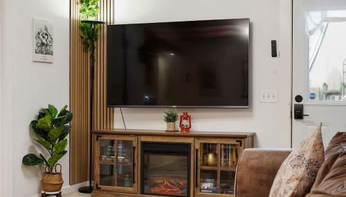 Beach Block 2-Bed with Coastal Palm Trees and Yard - Photo 1