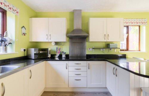 Stratford House - Perfect for a get together - Foto 63