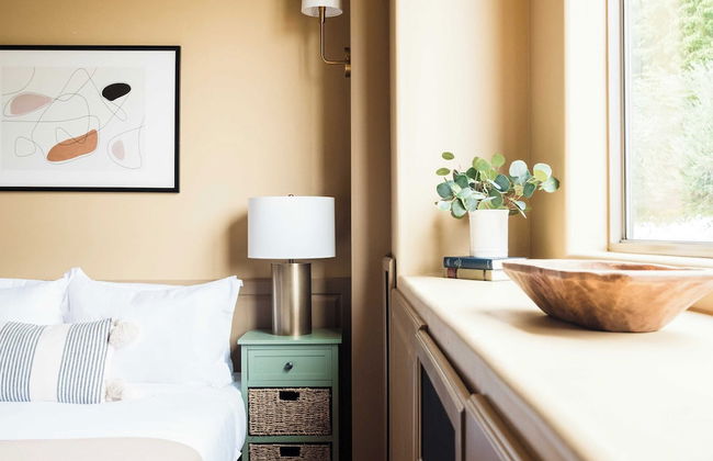 Sleeps 19, 7bdr Estate! Sports Court, Putting Green, Pool Farrier by Avantstay - Foto 33