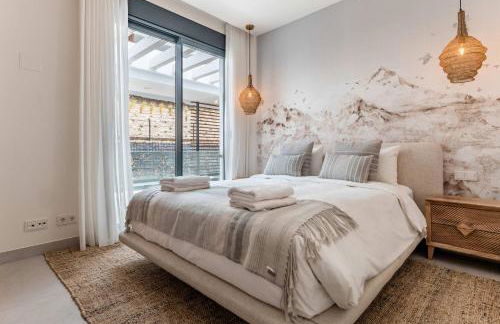 Casa Sol Luxury Rooftop Penthouse Gym Spa Pools - Photo 34