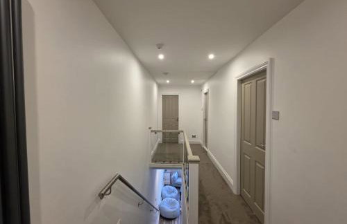 #18 Anfield 5 min walk Sleeps 7 4BR 5Bed 3Bathrms - Photo 37