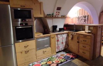 "Jacky" Appartement de charme suréquipé, 300m des pistes et centre village, casier à ski au pied des pistes, linge de lit et produit de toilette compris - Foto 10