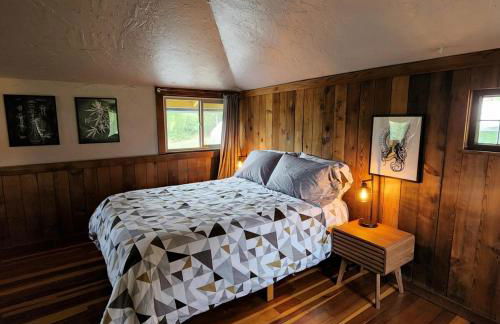 Unique Farm Apartment with Woodstove - Foto 6