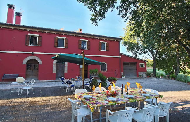 Holiday Home in Serrungarina Near the Lake - Foto 1