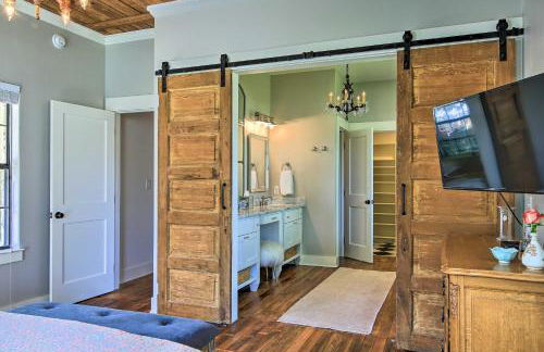 Beautiful Hill Country Cottage - Walk to Downtown! - Foto 16