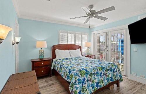 Paradise Cove - Waterfront Private Pool Home, 2 Mins to Open Gulf, 60' Dock - Foto 16