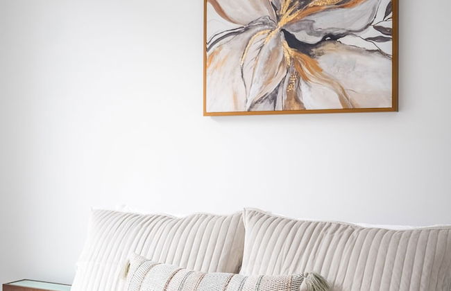 Luxury 4BR Townhouse in Downtown Toronto - Photo 19