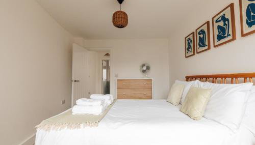 Redland Stay In Bespoke Home 1 of 2 - Foto 2