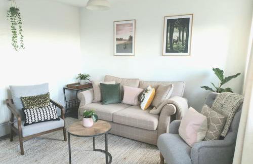 Romantic & Cosy Cottage with Direct Access to the Hills - Foto 4