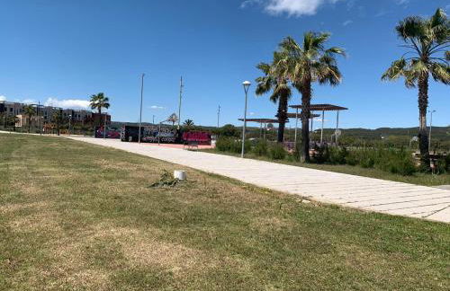 Apartamento para 5 personas frente al mar con piscina y parking - Foto 55