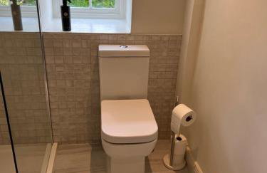 Richmond Hill Cottages, Exclusive 6 bedroom Farm House, Markington with heated pool - Photo 11