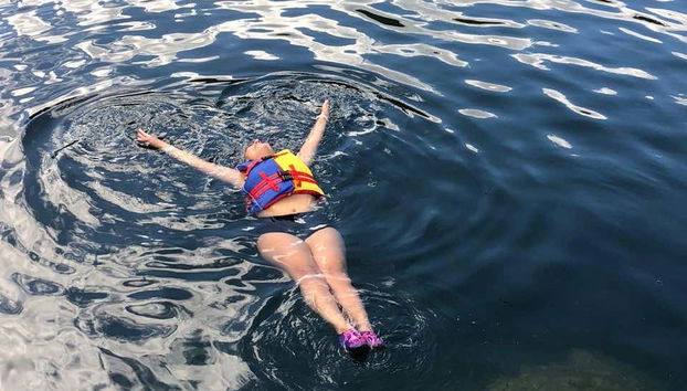 Relaxando em um cenote