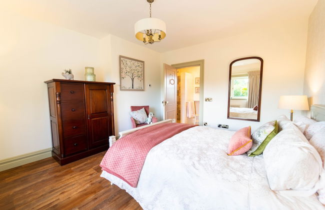 Luxury Castle Lodge - Photo 10