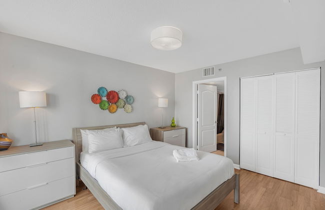 Sky High 31st Floor Condo W Parking - Foto 25